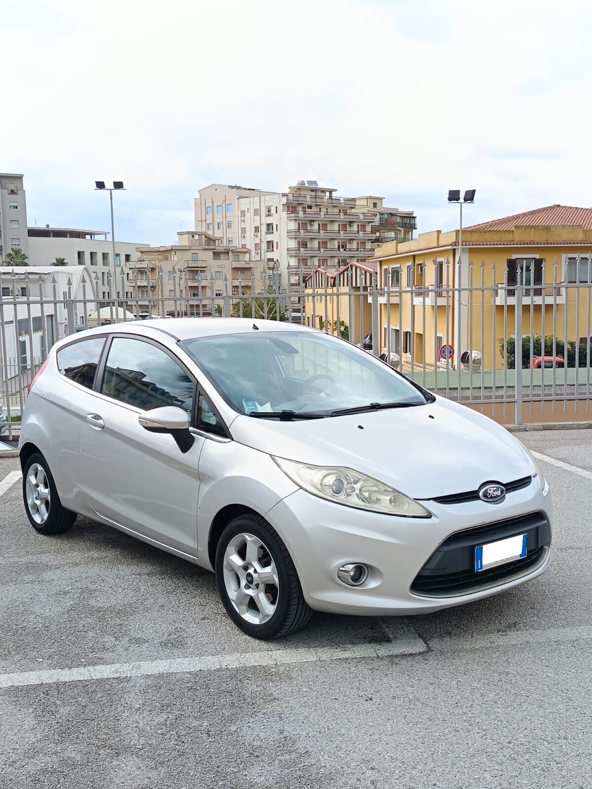 Ford Fiesta 1.4 TDCi 3p. Titanium