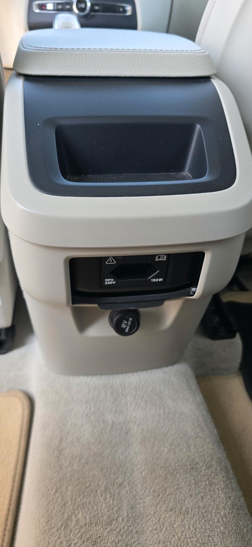 Volvo XC 90 XC90 B5 (d) AWD Geartronic Inscription