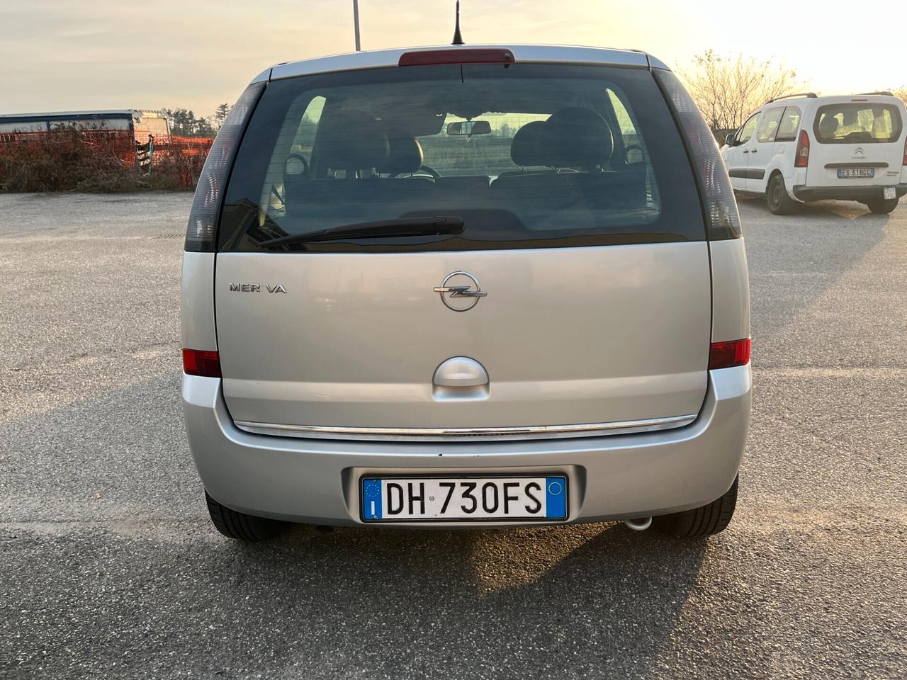 Opel Meriva 1.4 16V Cosmo SOLI 99,400 KM ADATTA AI NEOPATENTATI