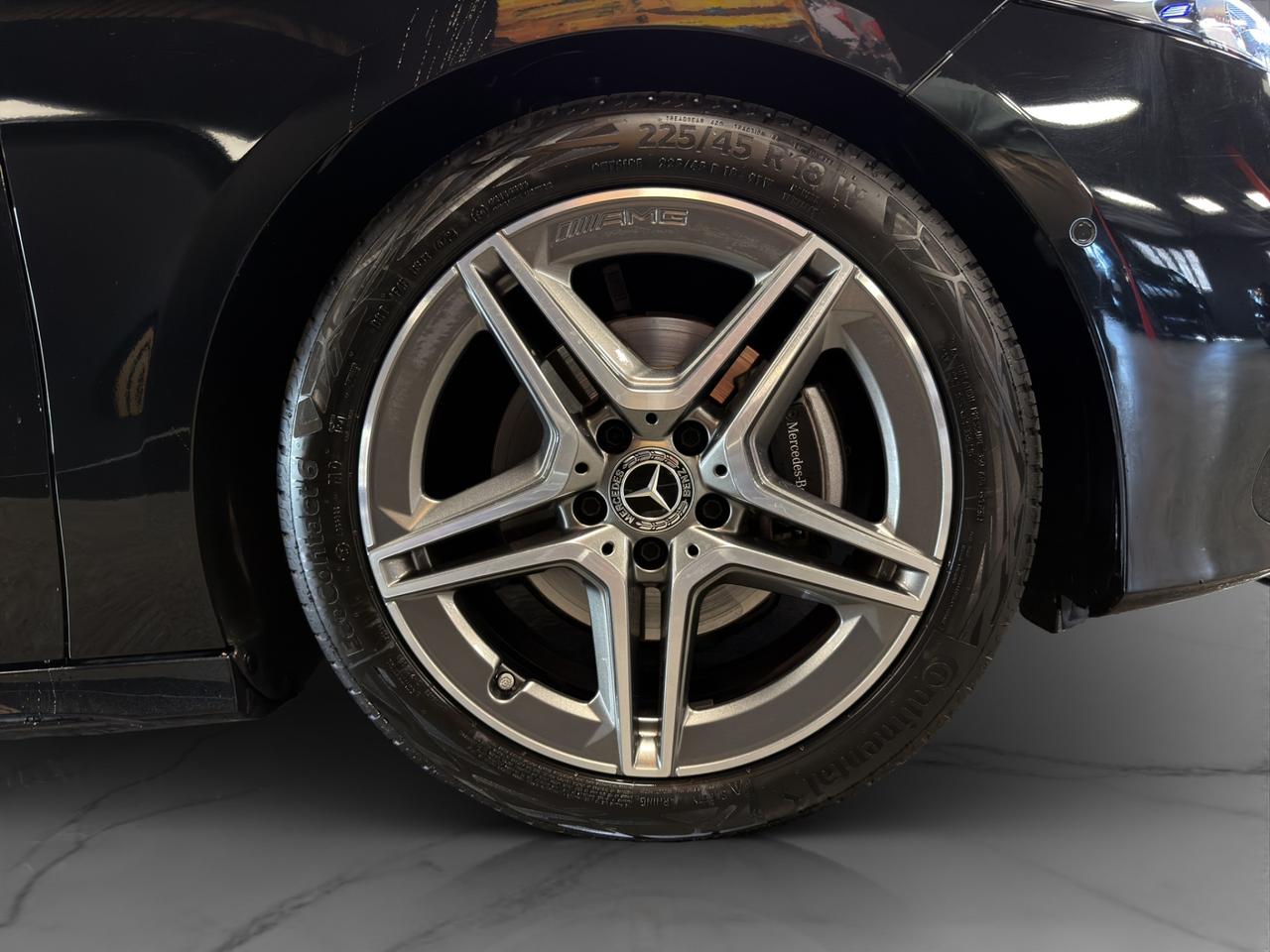 Mercedes A 180 AMG Line Premium 7G-DCT