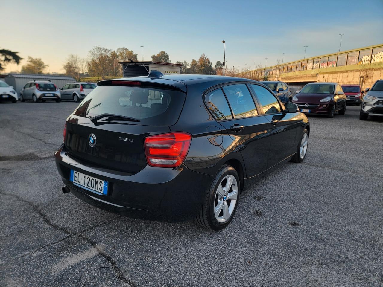 Bmw 118d cat 5 porte Attiva EURO 5 GARANZIA