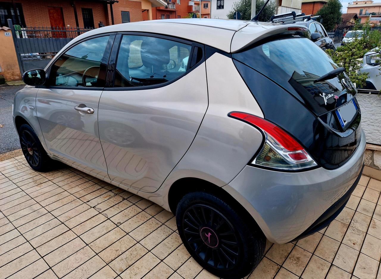 Lancia Ypsilon 0.9 TwinAir 85 CV 5 porte Metano Ecochic Elefantino