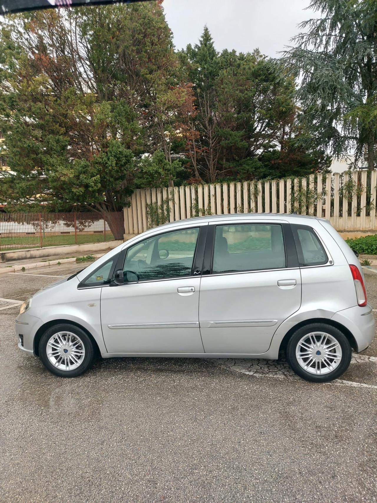 Lancia MUSA 1.3 Mjt 95 CV 5th Avenue 2012