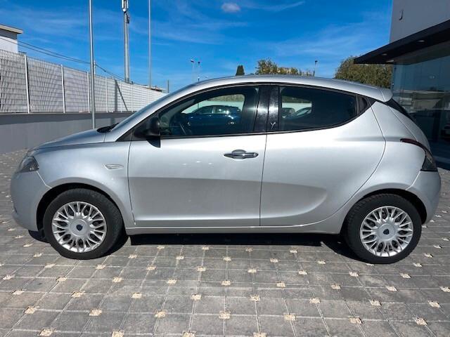 Lancia Ypsilon 1.2 69 CV 5 porte Silver 2018