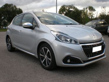 Peugeot 208 1.6 td, pochi km, superfull