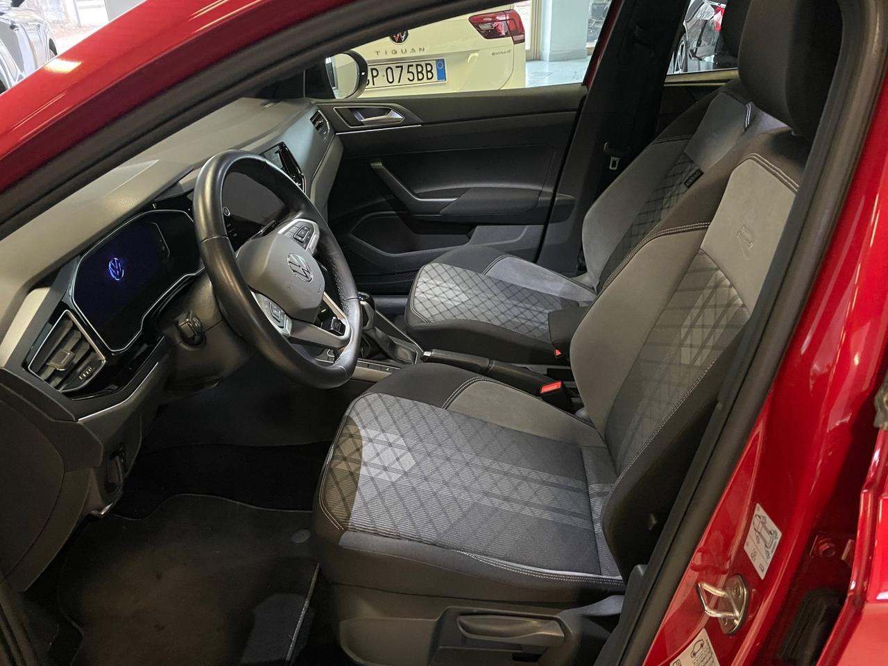 Volkswagen Taigo 1.0 TSI 115 CV DSG R-Line Telecamera