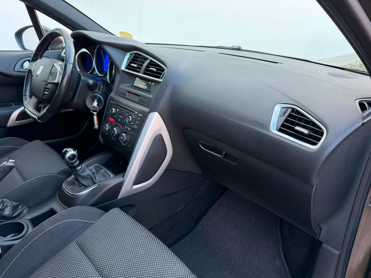 DS4 1.6 e-HDi Berlina 110cv 145000KM
