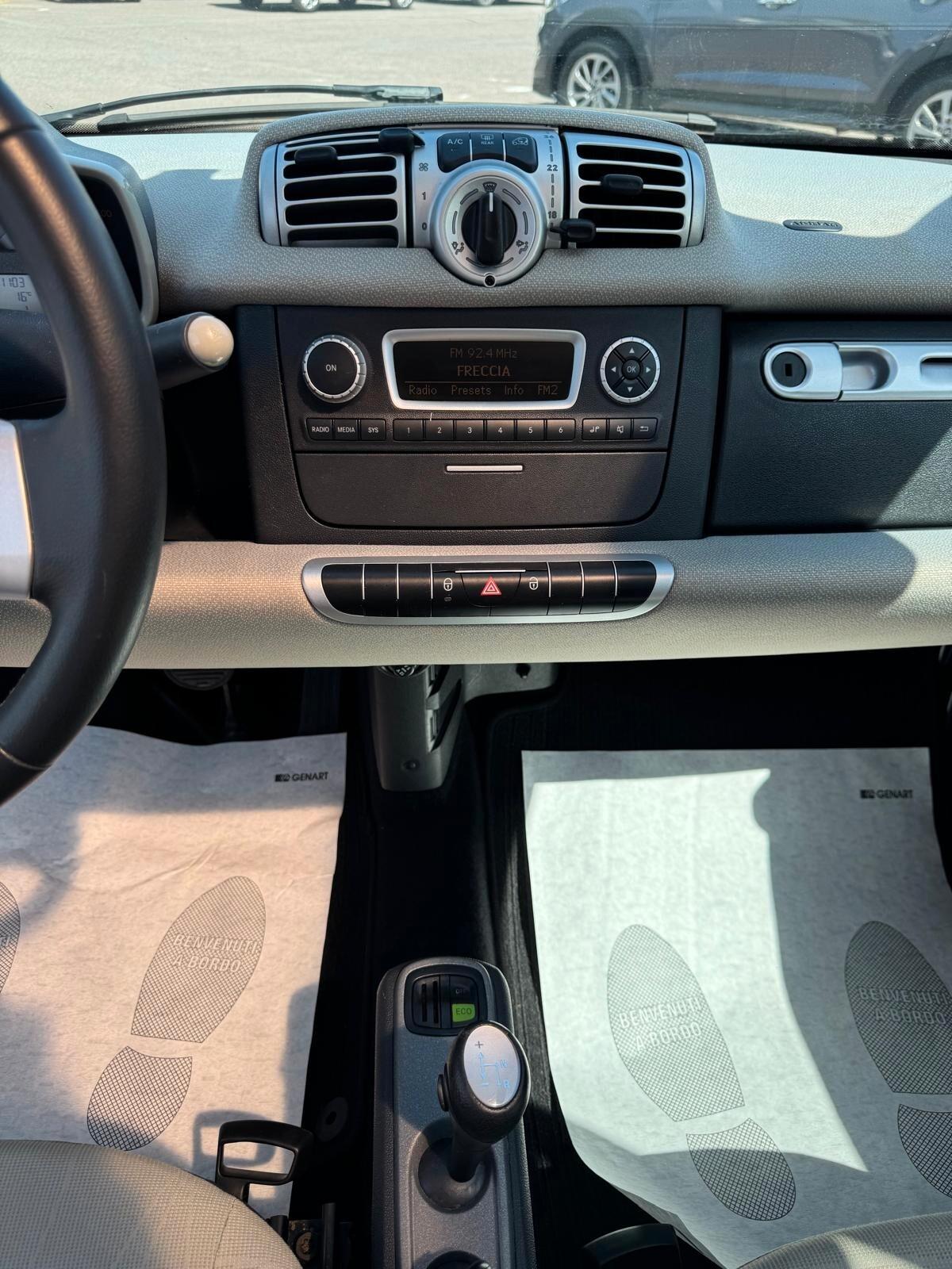 Smart ForTwo 1.0 MHD (BENZ) 52KW PASSION 2011