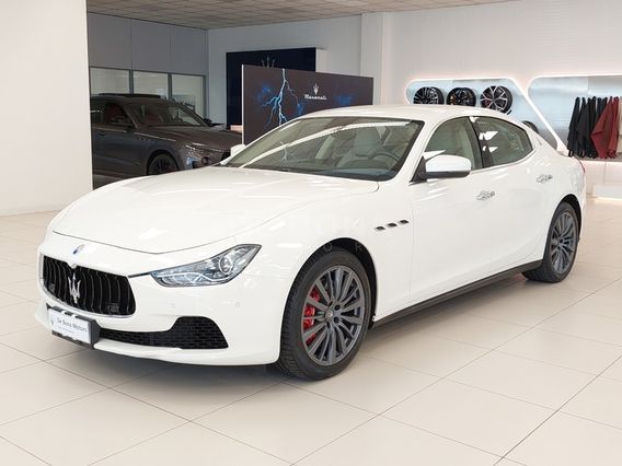 Maserati Ghibli 3.0 v6 bt 350cv auto