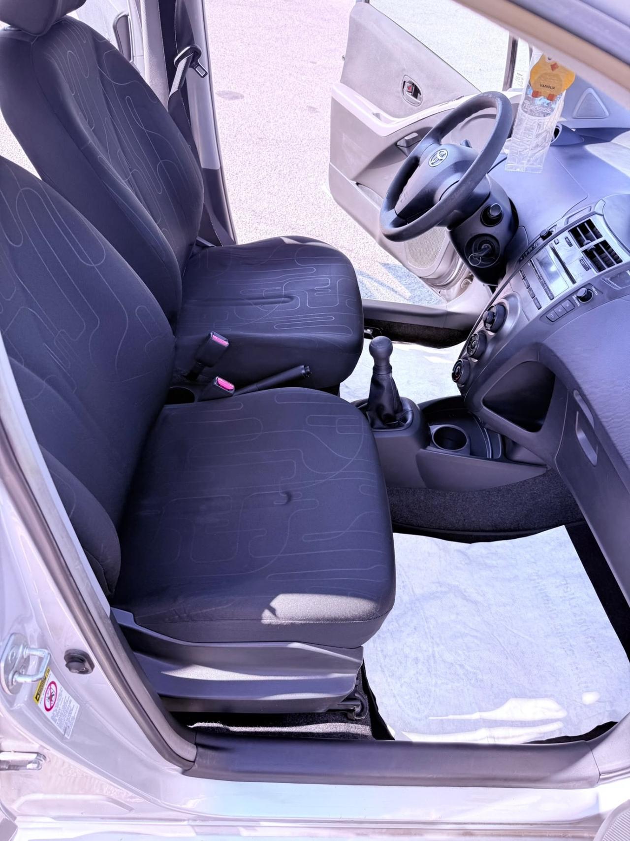 Toyota Yaris 1.0 5 porte Ok neopatentati