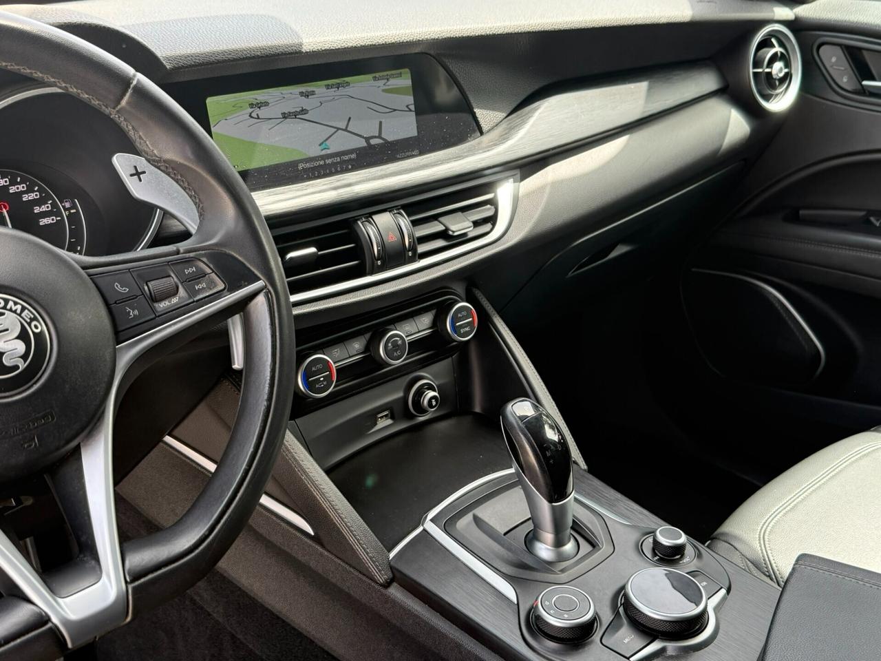 Alfa Romeo Stelvio 2.2 Turbodiesel 210 CV AT8 Q4 Executive