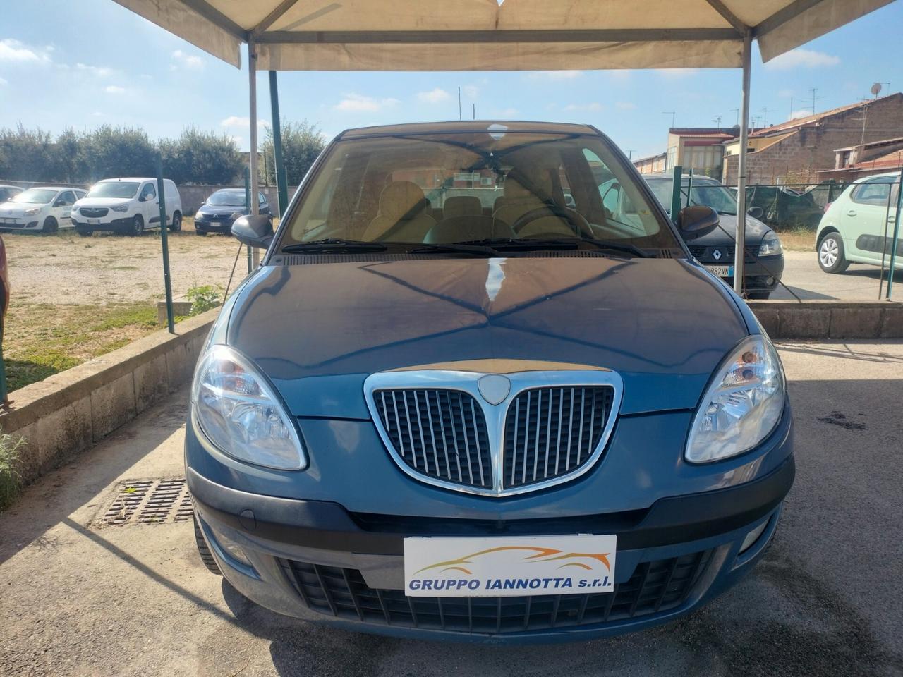 Lancia Ypsilon 1.4 BENZINA CON TETTO PANORAMICO