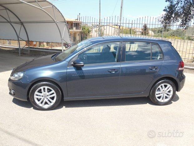 Volkswagen Golf 1.6 tdi 105 cv Highline