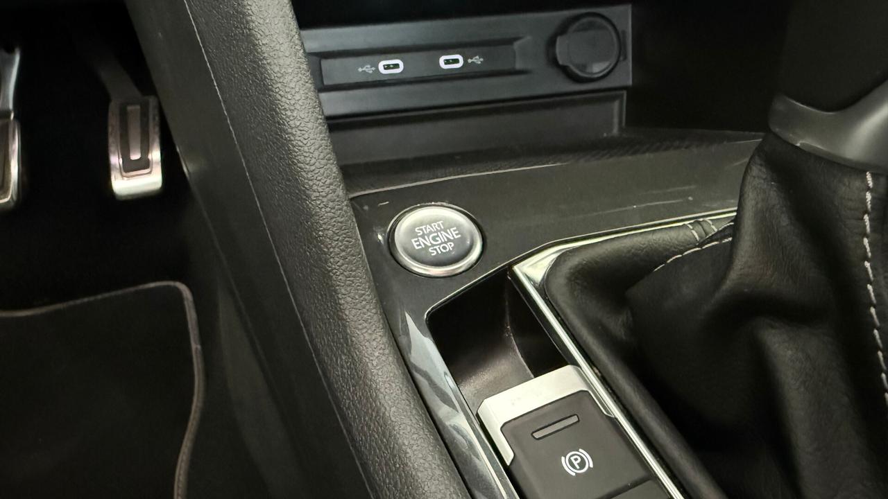 Volkswagen Tiguan 2.0 TDI 150 CV SCR DSG 4MOTION R-Line