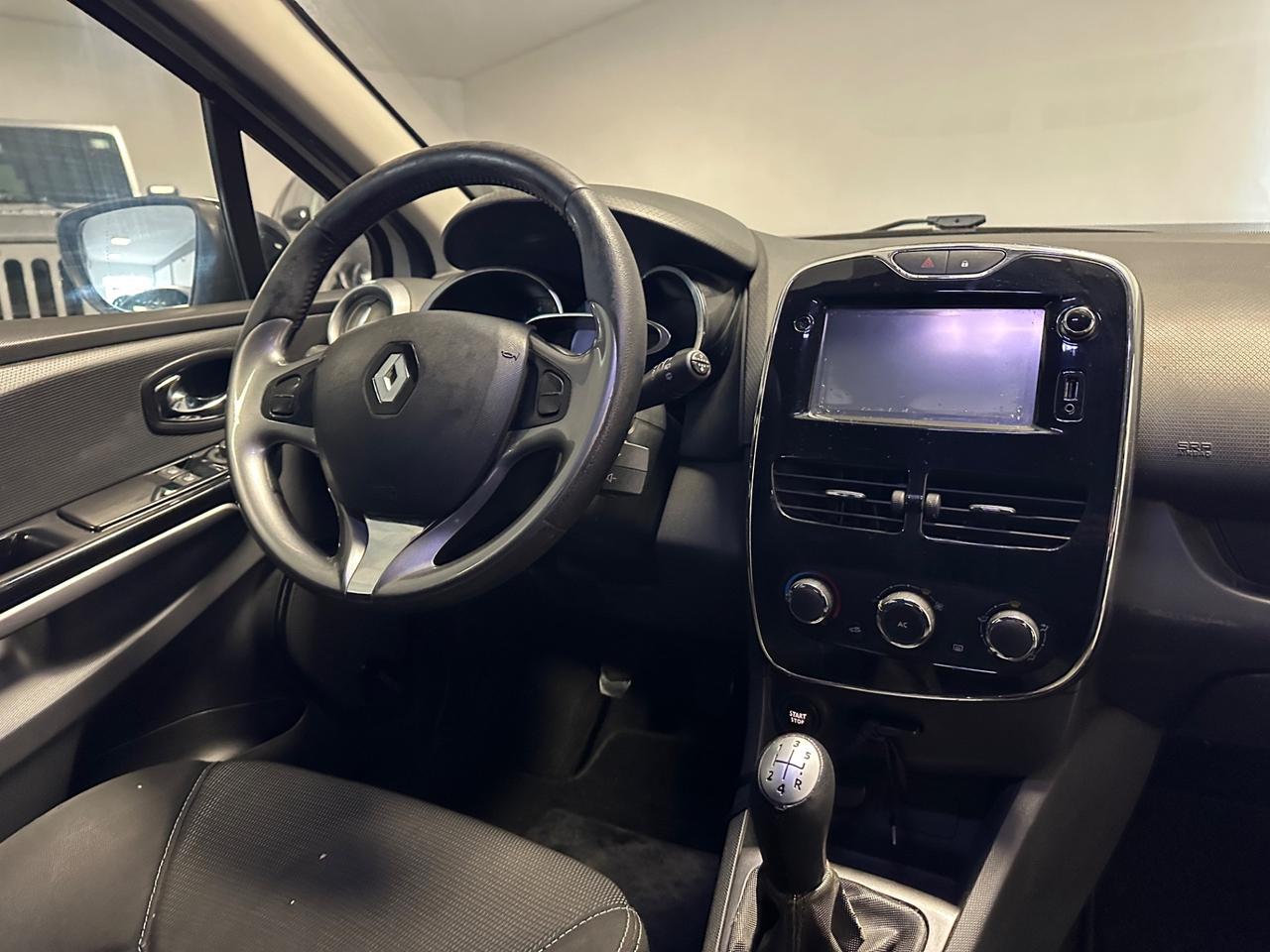 RENAULT CLIO 1.5 DCI 75CV NEOPATENTATI Costume National