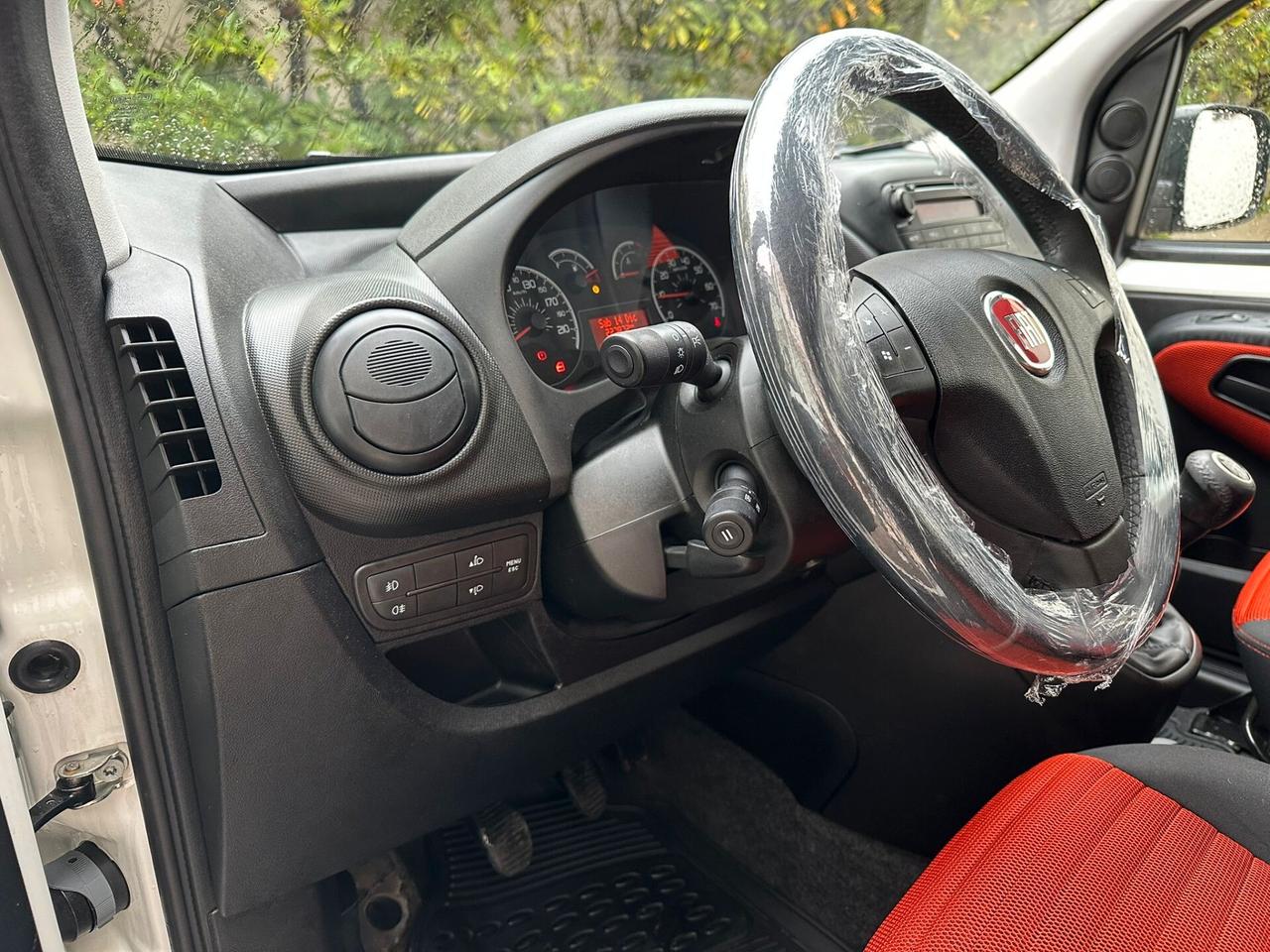 Fiat Qubo 1.3 MJT 95 CV Trekking