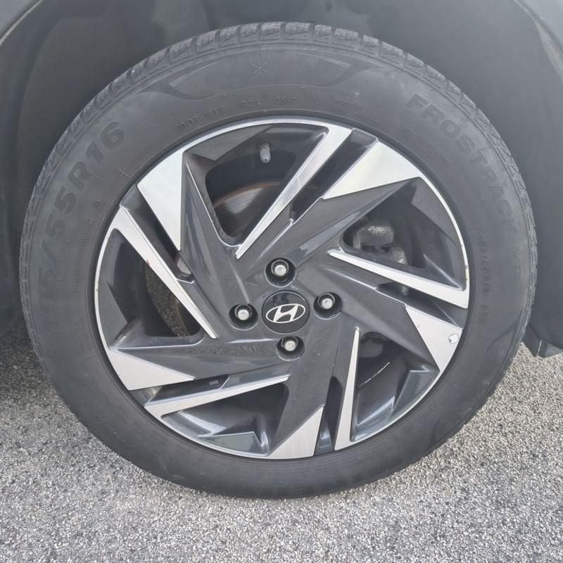 Hyundai Bayon 1.2 MPI MT XLine 84 CV