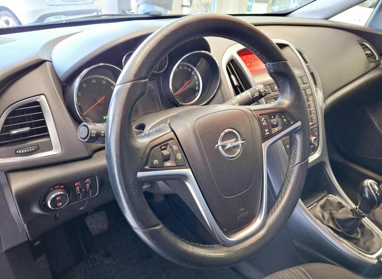 Opel Astra 1.4 Turbo 140CV Sports Tourer GPL Tech Cosmo