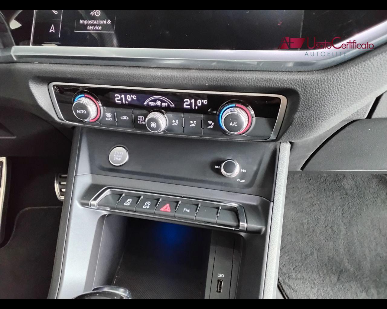 AUDI Q3 40 TDI quattro S tronic Business Advanced
