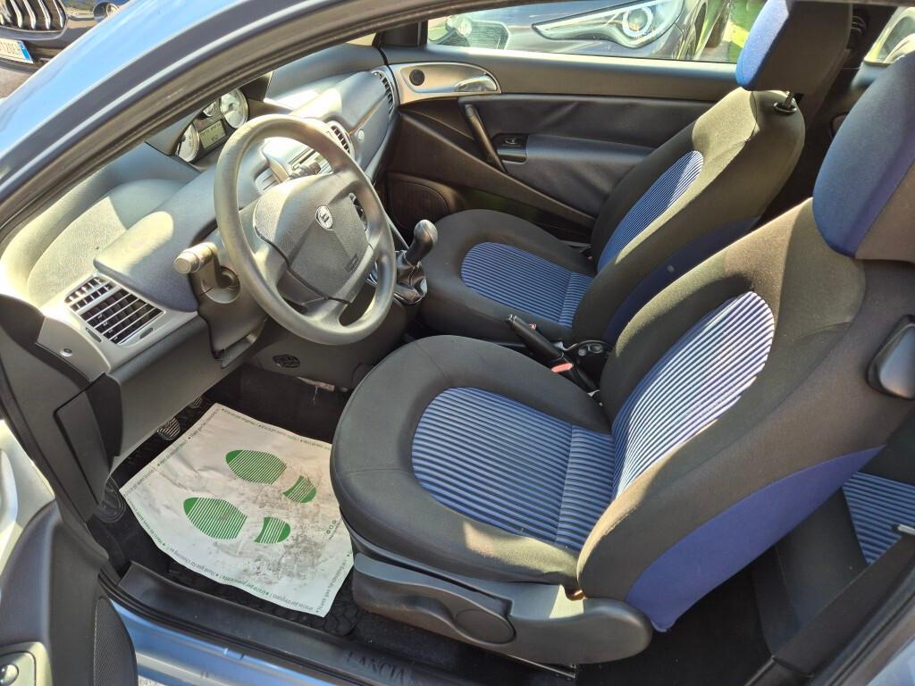 Lancia Ypsilon 1.3 Multijet 75cv Buona