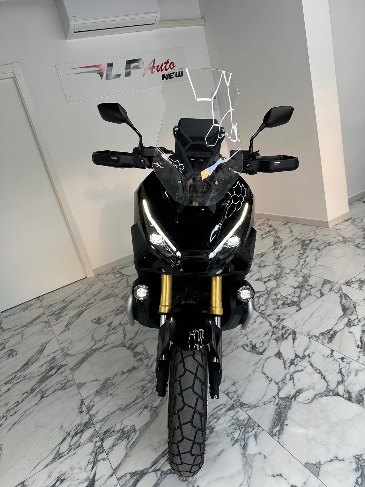 Honda X-ADV 750 Full optional