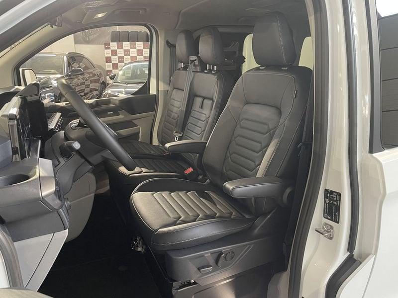 Ford Tourneo Custom 320 2.0 EcoBlue 150CV PL Titanium