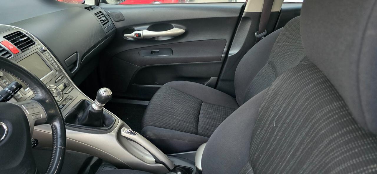 Toyota Auris 2.0 D-4D DPF 5 porte Sol