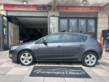 Opel Astra 1.7 CDTI 110CV 5 porte Cosmo - 2012