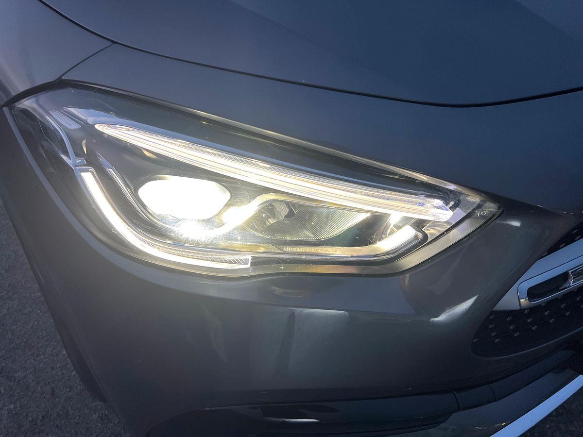 Mercedes-Benz GLA 200 d Premium auto