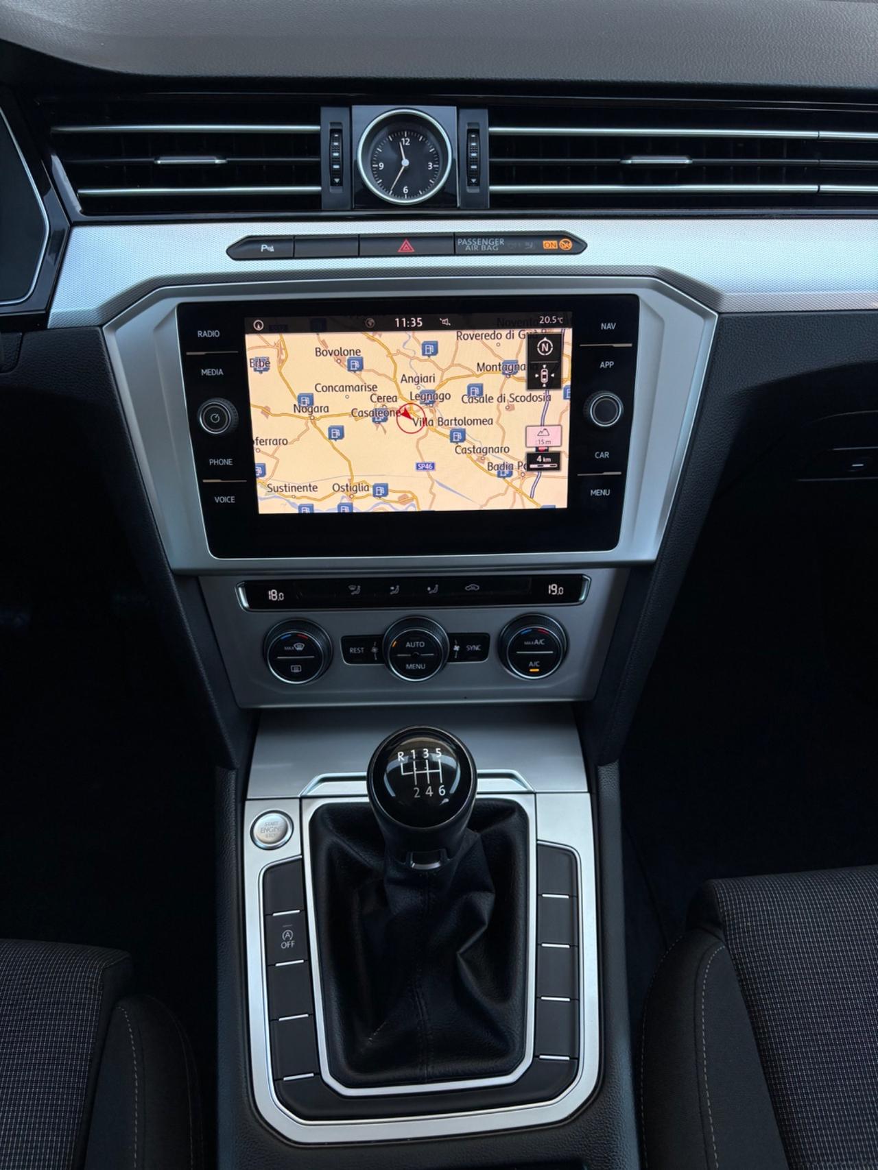 Volkswagen Passat 1.6 TDI. Garanzia. Neopatentati