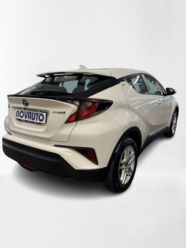 TOYOTA C-HR 1.8 Hybrid E-CVT Business