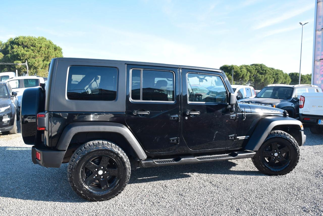 Jeep Wrangler 4X4 Unlimited 2.8 CRD Rubicon Autom. MOTORE NUOVO - GANCIO - FULL