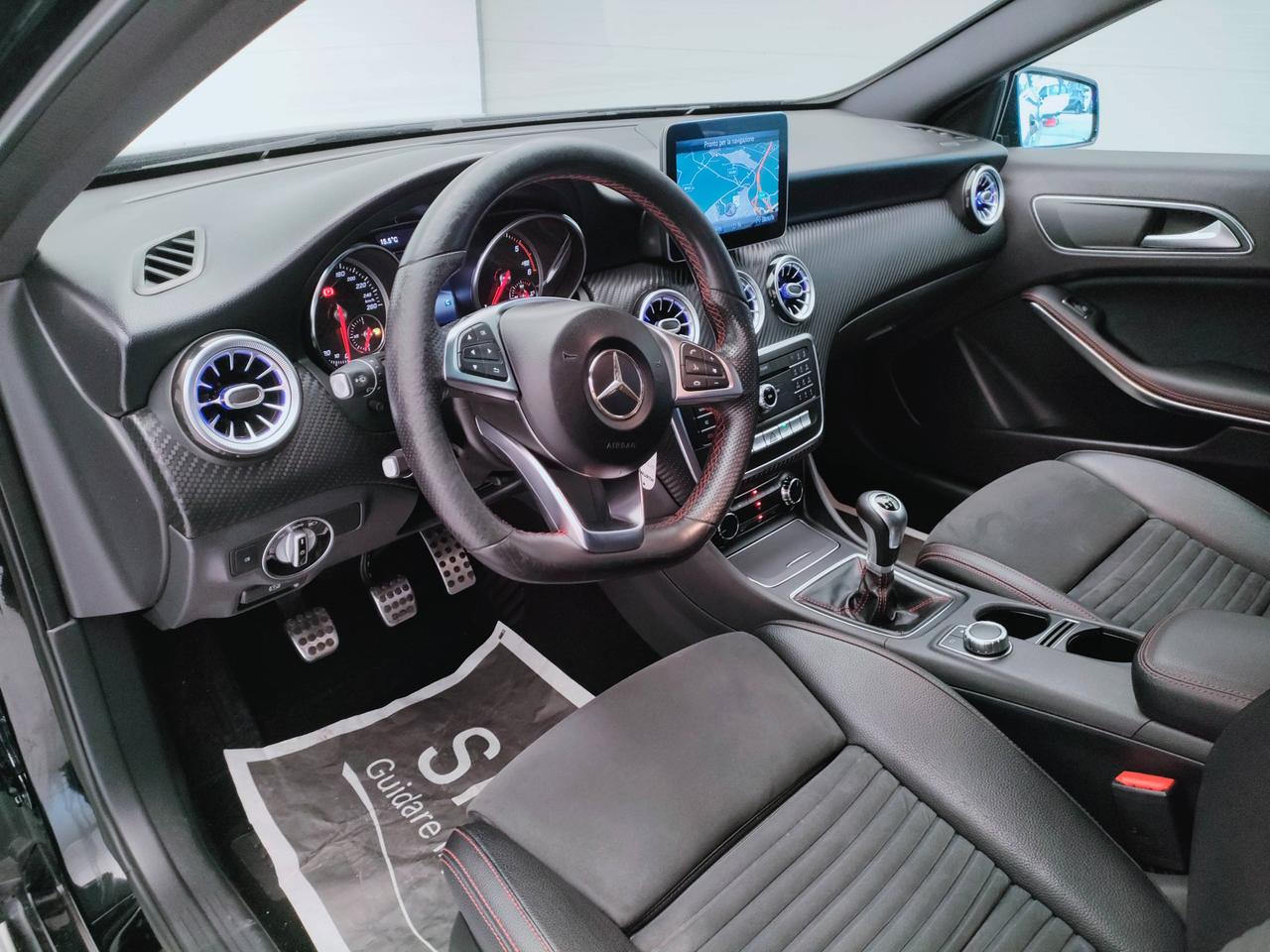 Mercedes-Benz Classe A - W176 - A 180 d Premium my16