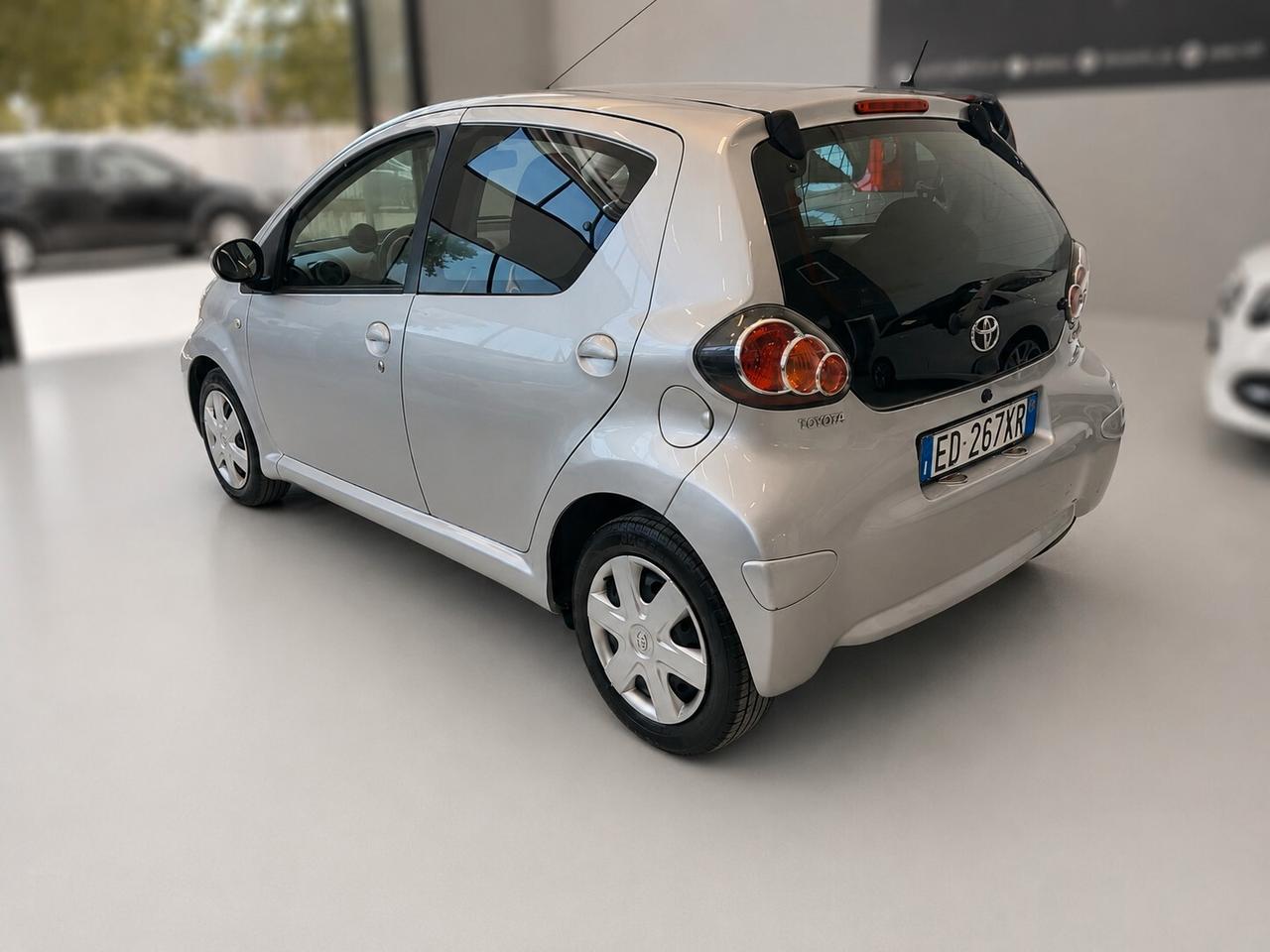 Toyota Aygo 1.0 12V VVT-i 5 porte
