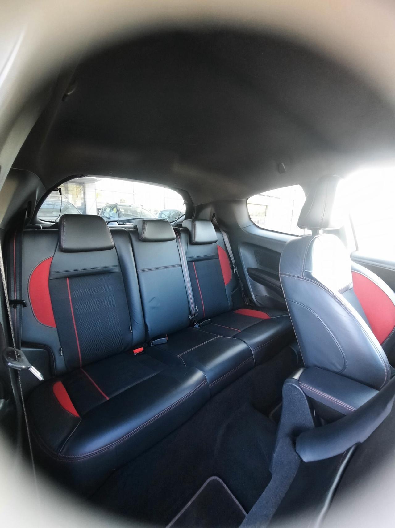 Peugeot 208 1.6 THP 200 CV 3 porte GTi