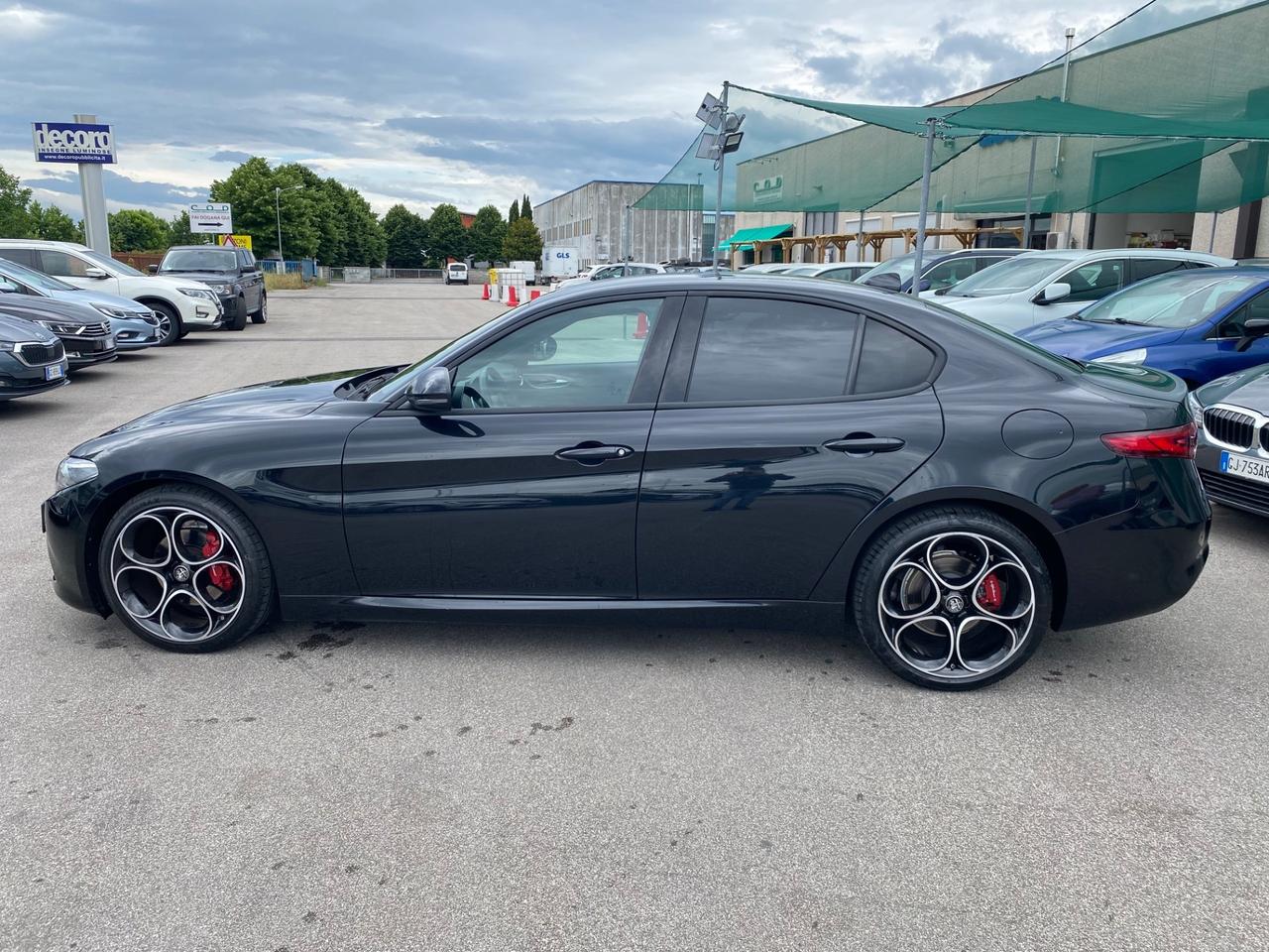 Alfa Romeo Giulia 2.2 190 CV AT8 Sprint Total Black
