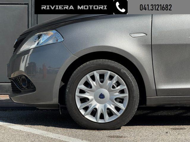LANCIA Ypsilon 1.2 69 CV 5 porte GPL Ecochic Gold
