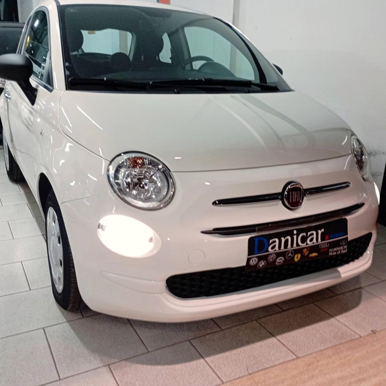 Fiat 500 1.0 Hybrid Red