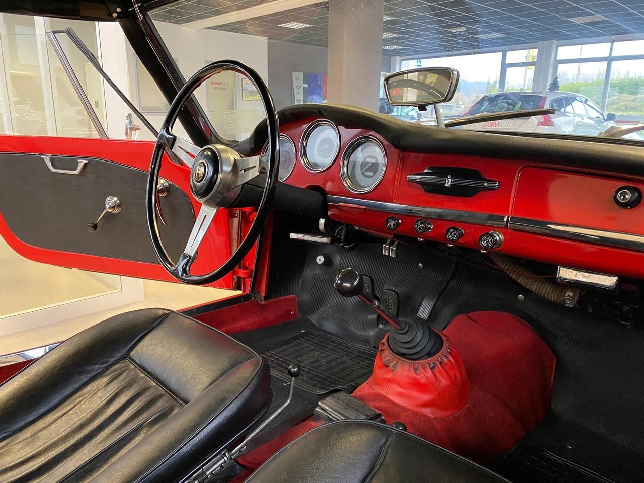 Alfa Romeo Spider 2.0 Veloce