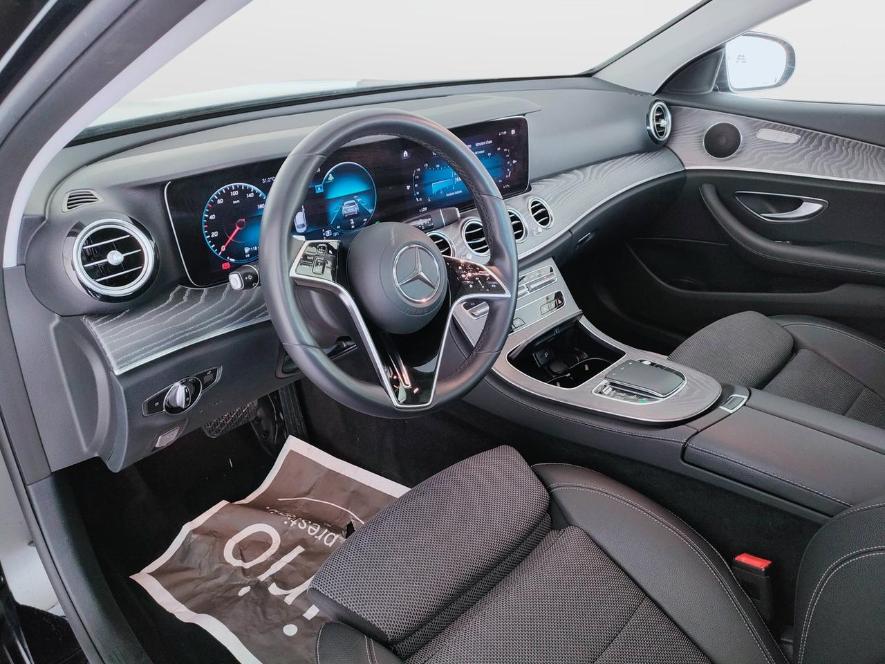 Mercedes-Benz Classe E - W213 Berlina - E 220 d Business Sport 4matic auto my20