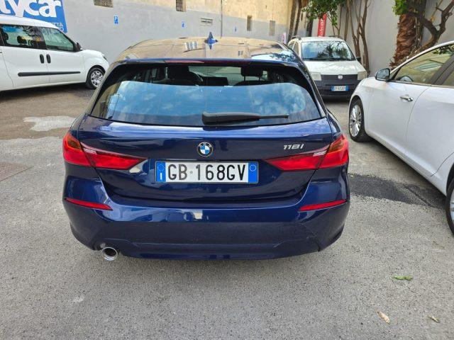 BMW 118 i 5p.