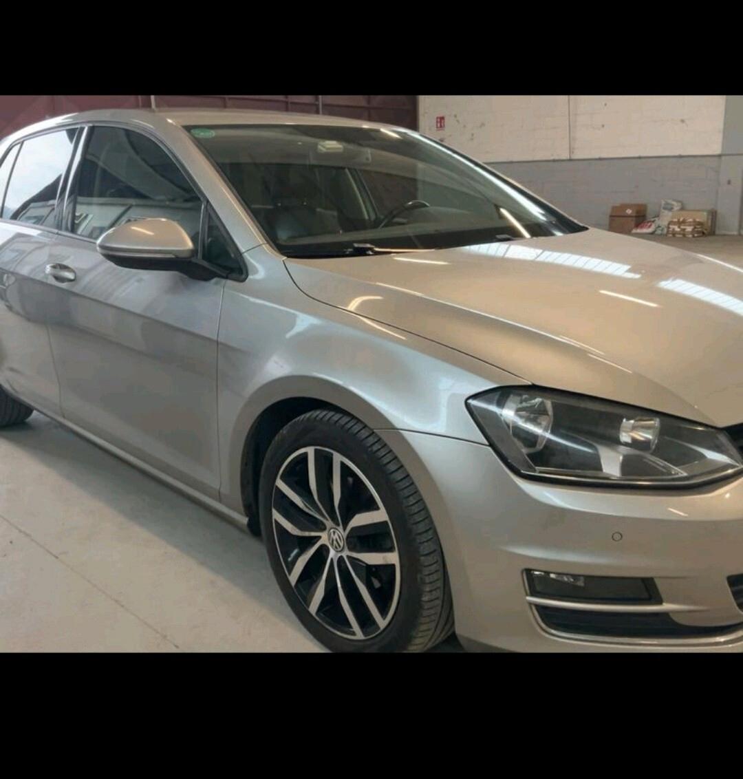 Volkswagen Golf 2.0 TDI 5p. Highline BlueMotion 2015 Technology