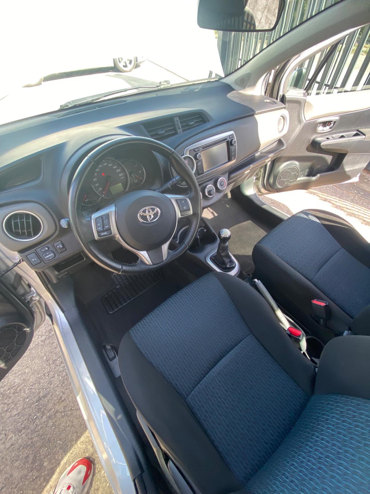Toyota Yaris 1.4 D-4D 5 porte Lounge