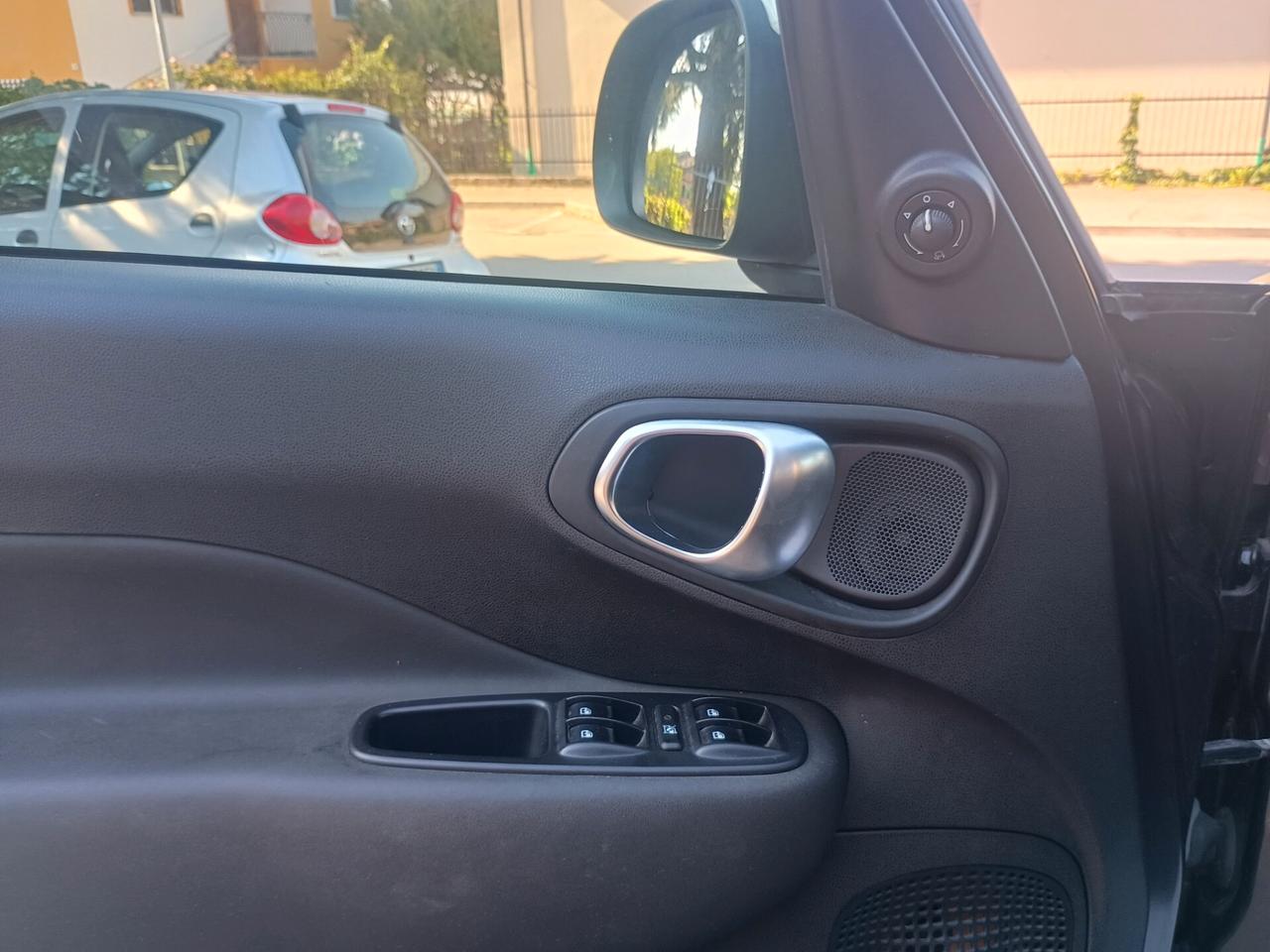 Fiat 500L 1.6 Multijet 120 CV Mirror