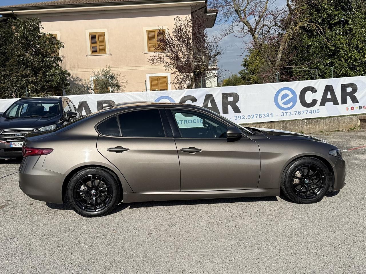 ALFA ROMEO GIULIA 150CV NAVI LED DNA