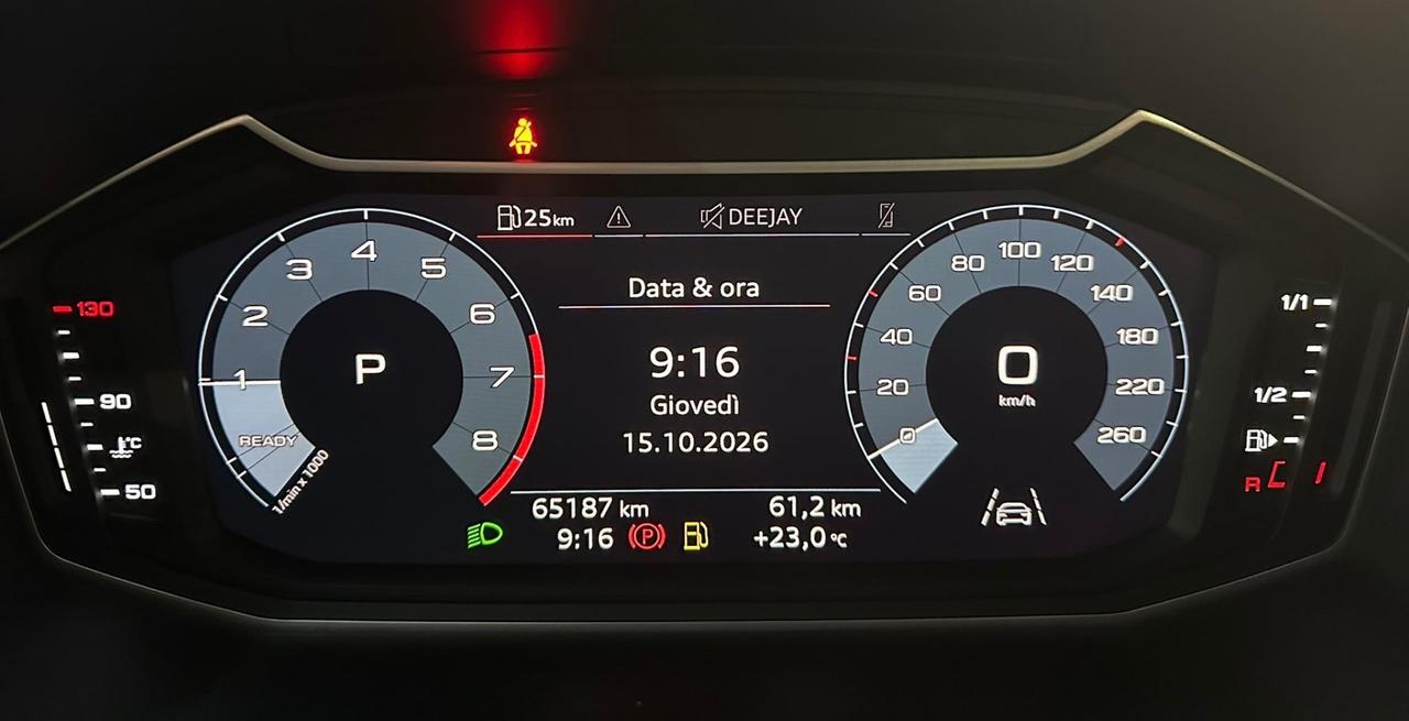Audi A1 citycarver 30 TFSI Identity Contrast