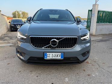 VOLVO XC40 D3 Geartronic Momentum