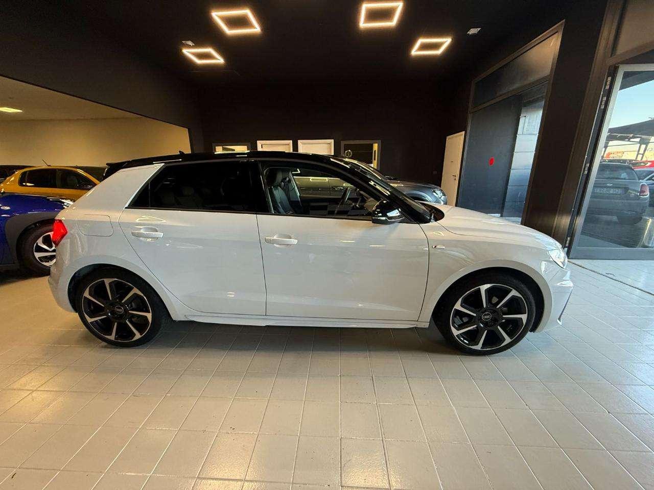 Audi A1 SPB 30 TFSI 116CV Identity Black S-line stronic