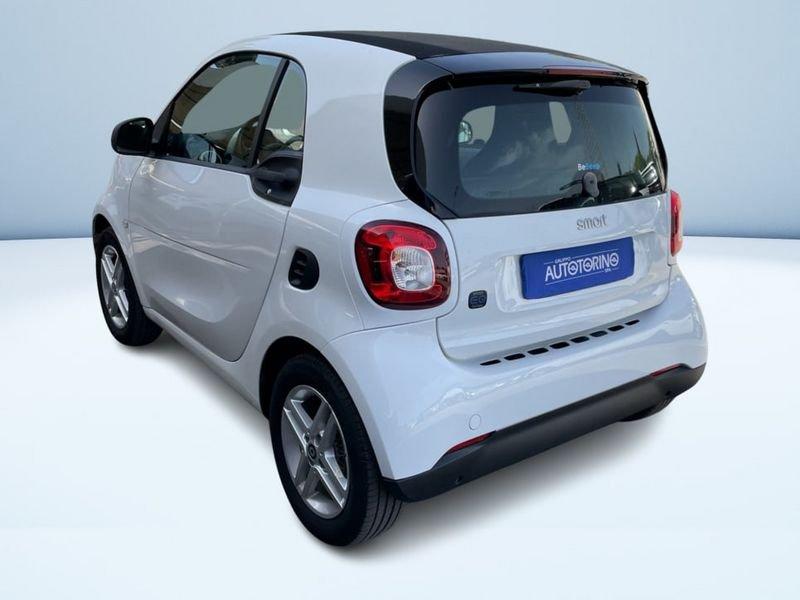 smart fortwo EQ PURE 4,6KW