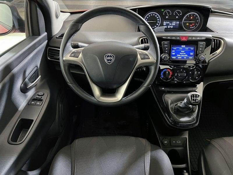 Lancia Ypsilon Ypsilon 1.0 FireFly 5 porte S&S Hybrid Ecochic Silver